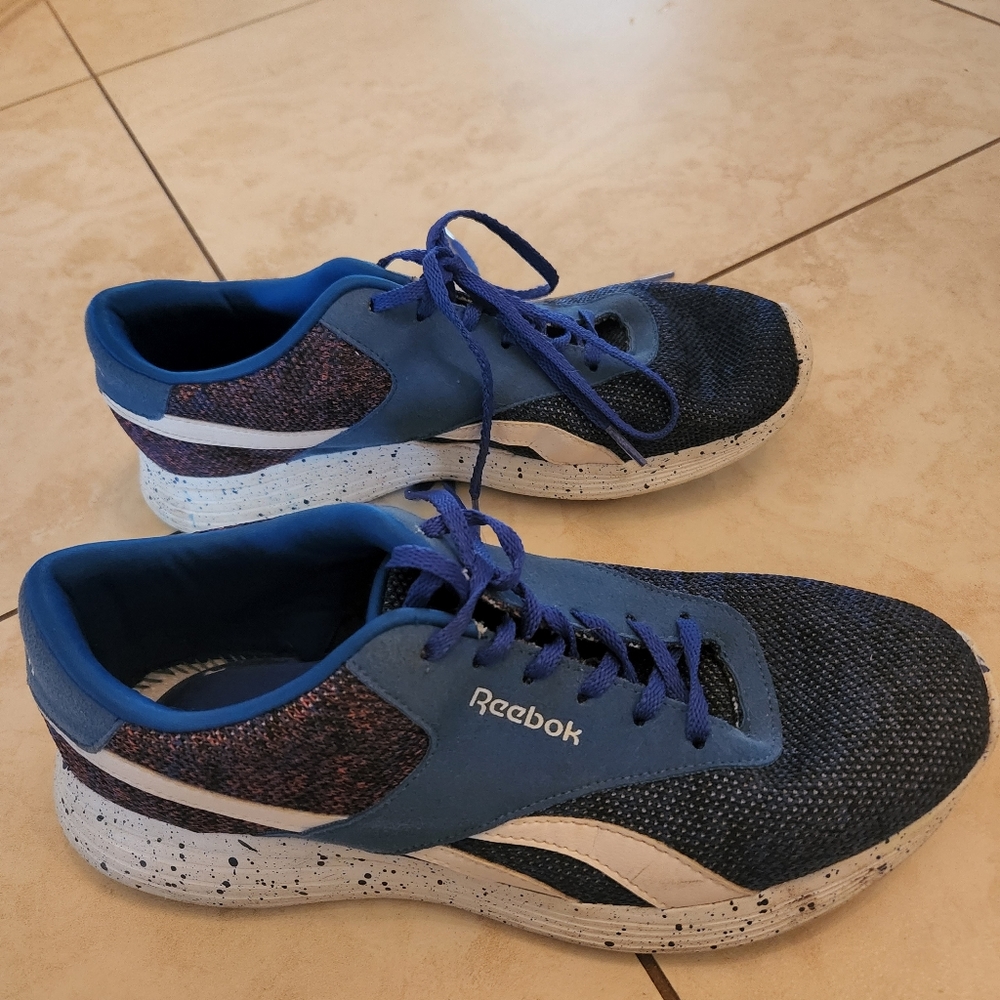 Reebok memory tech men's sneakers size 8.5